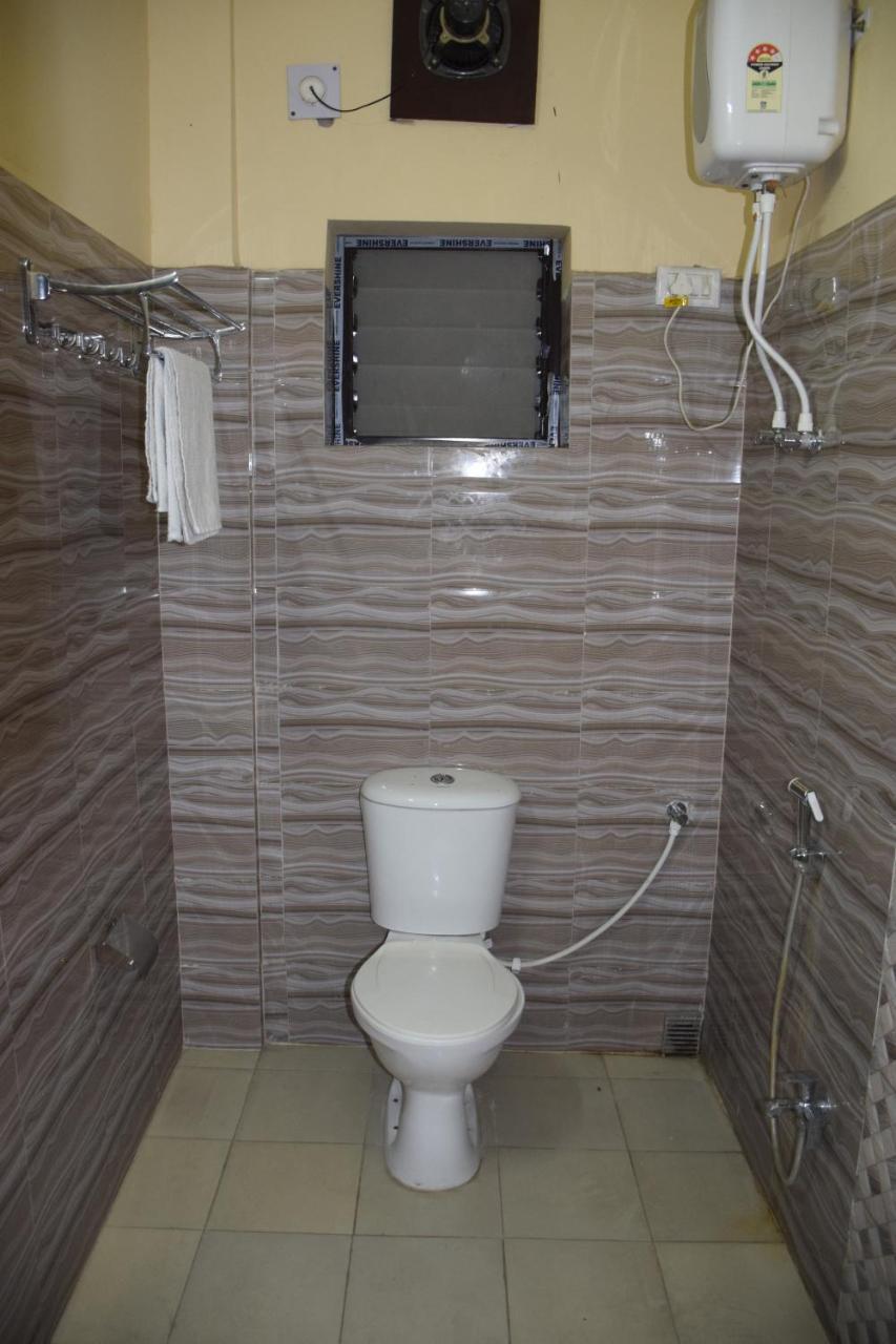 Recline Hotel And Restaurant Gauripur Екстериор снимка